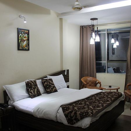 Hotel Swayam Jabalpur Dış mekan fotoğraf