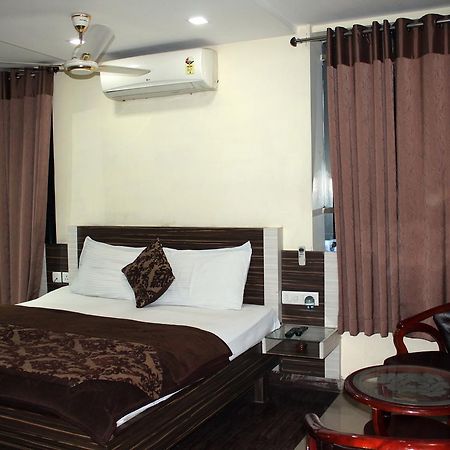 Hotel Swayam Jabalpur Dış mekan fotoğraf