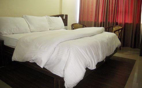 Hotel Swayam Jabalpur Dış mekan fotoğraf
